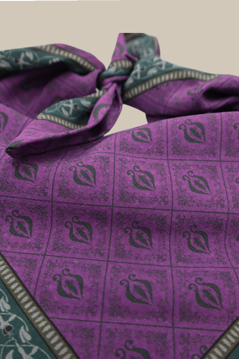 Diamond Sea Horse Small Scarf - Magenta *PREORDER*