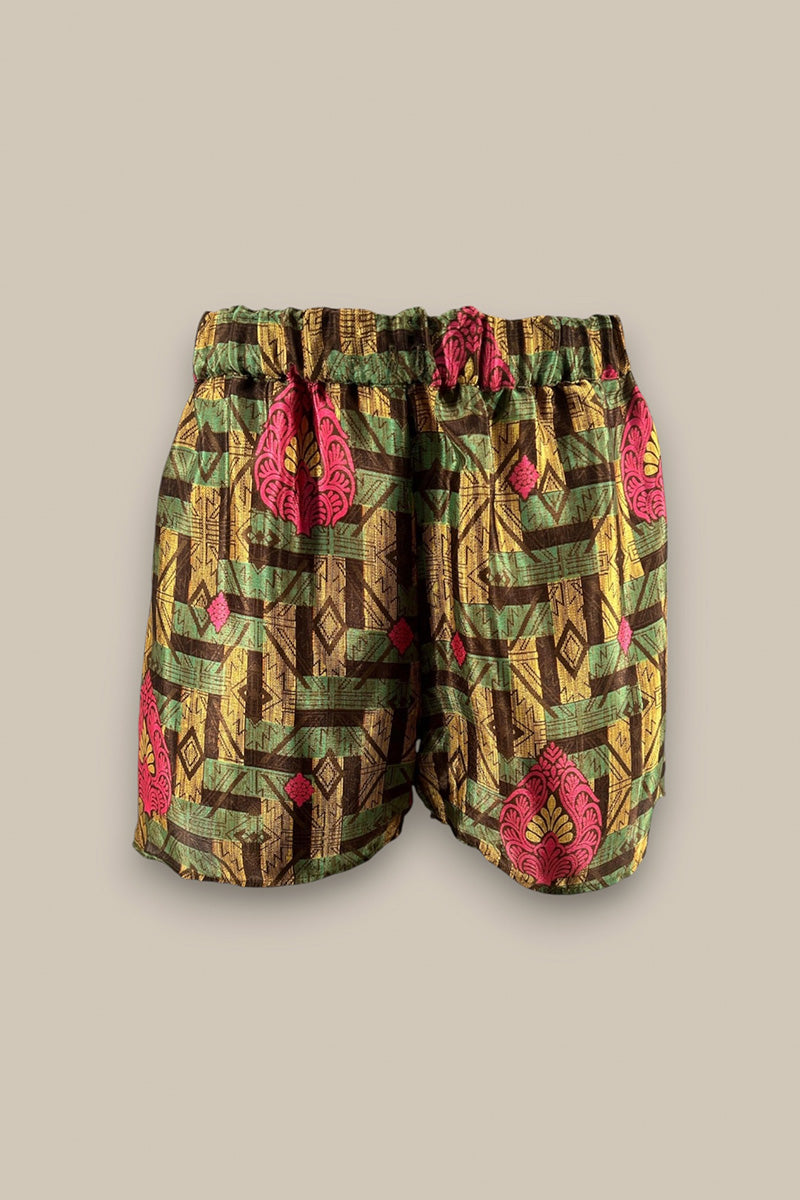 Architectural Essence Short – Golden Amber