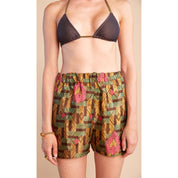 Architectural Essence Short – Golden Amber